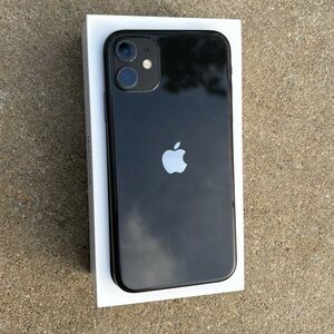 Apple iPhone 11 in Black